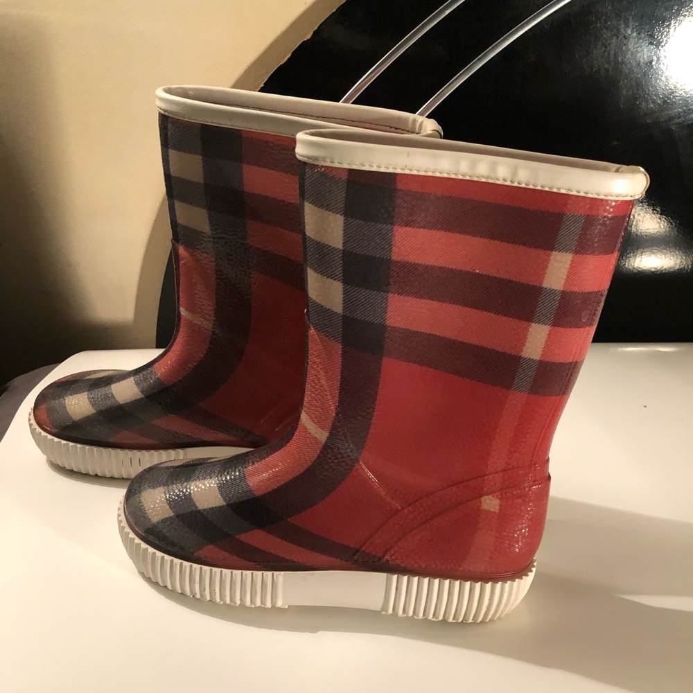 Authentic BURBERRY rain boots